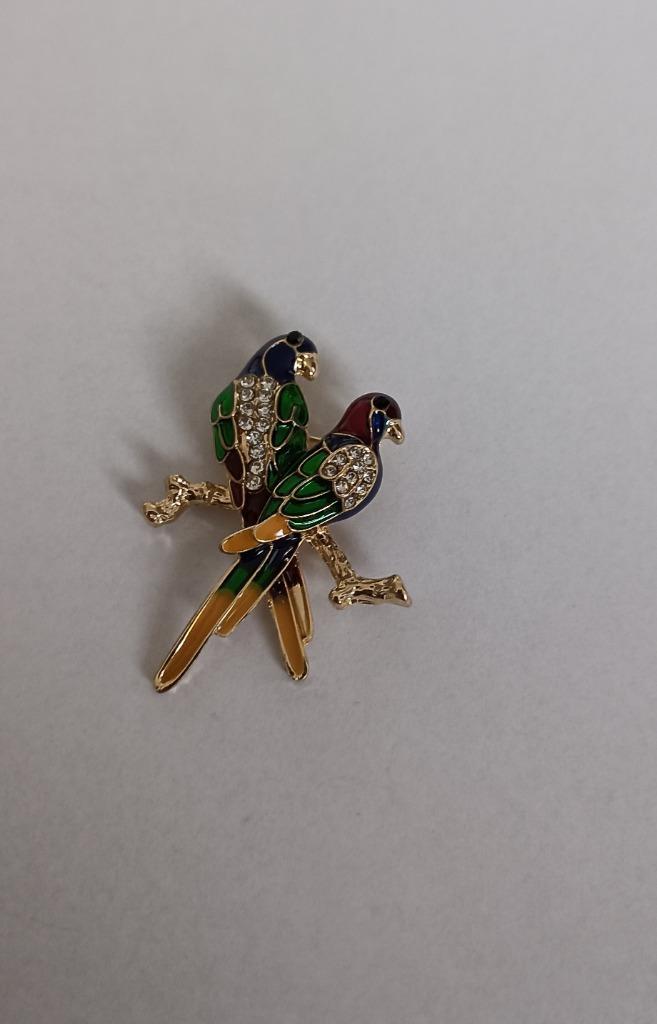 Papegaai broche, Sieraden, Tassen en Uiterlijk, Broches, Nieuw, Overige materialen, Overige kleuren, 4 tot 7 cm, Met strass, Ophalen of Verzenden