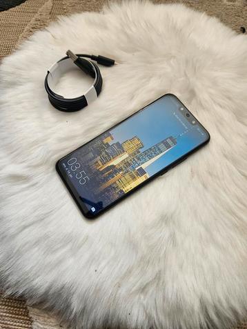 Huawei Mate 20 64gb dual-sim inc lader in originele staat.  beschikbaar voor biedingen