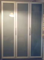 witte kledingkast met matglazen deuren, Ophalen, Gebruikt, 100 tot 150 cm, 200 cm of meer