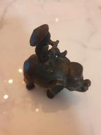 De afbeelding toont een bronzen beeldje.............Antiek., Ophalen of Verzenden