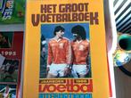 Het Groot Voetbalboek 1986, Ophalen of Verzenden, Gelezen, Balsport