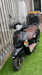Kymco like TT met wst gebruikerssporen, Fietsen en Brommers, Scooters | Kymco, Ophalen of Verzenden, Zo goed als nieuw, Like