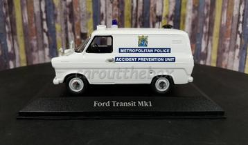 Ford Transit Metropolitan Police 1:43 Atlas / Ixo beschikbaar voor biedingen