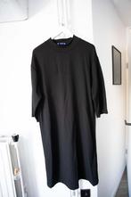 Zwarte midi jurk met col Zara maat L, Kleding | Dames, Jurken, Verzenden, Maat 42/44 (L), Zo goed als nieuw, Onder de knie