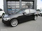 BMW 1-serie 114i EDE Business+ 108dkm! Leer Airco Cruise NL, Auto's, 1-Serie, Achterwielaandrijving, Gebruikt, Zwart