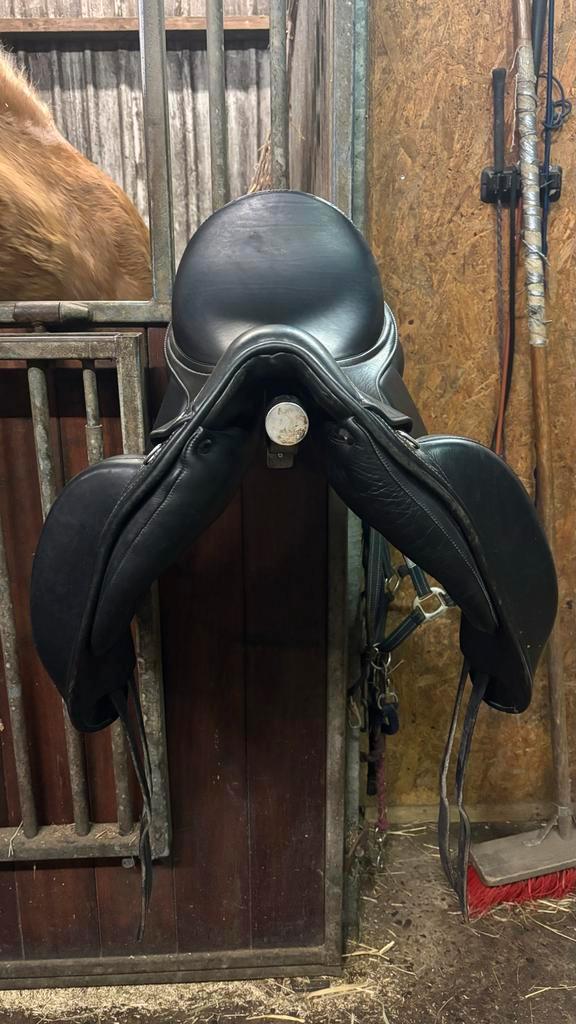 Acavallo dressuurzadel 17,5'', Dieren en Toebehoren, Paarden en Pony's | Zadels, Zo goed als nieuw, Dressuur, Ophalen