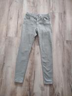 Prachtige lichtgroene broek van Zara, 38.Denim groen stretch, Maat 38/40 (M), Ophalen of Verzenden, Onb, Lang
