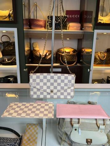 Louis Vuitton Pochette Felicie Damier Azur beschikbaar voor biedingen