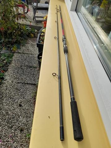 Mooie DAM Fighter Carp 2 3/4 LB lengte 3,60 CM 2 delen €10,- beschikbaar voor biedingen