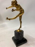 Art deco erotische Dame ballen, Ophalen