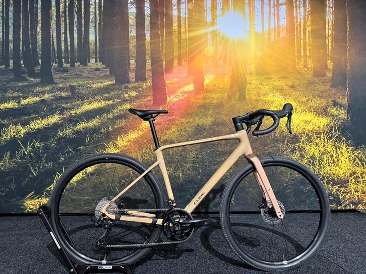 Nieuwe Cube Nuroad race 2026 gravelbikes maatM&L, Fietsen en Brommers, Fietsen | Racefietsen, Nieuw, Overige merken, Meer dan 20 versnellingen