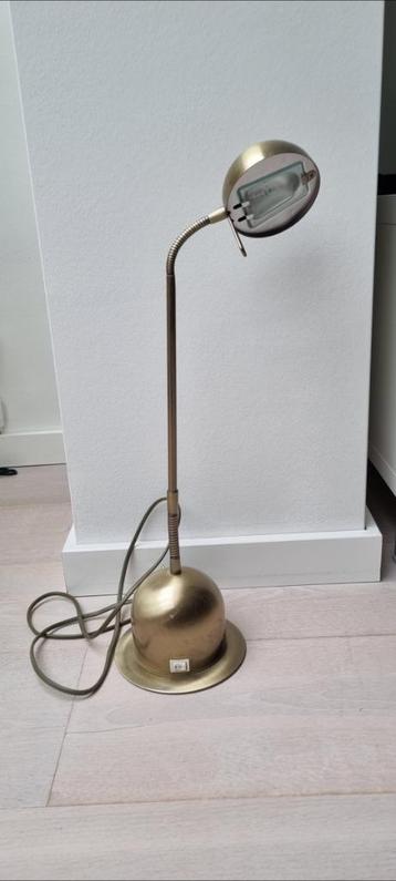 Lamp beschikbaar voor biedingen