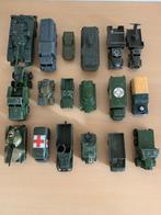 Dinky Toys, 18 stuks legervoertuigen., Ophalen of Verzenden, Gebruikt, Auto, Dinky Toys