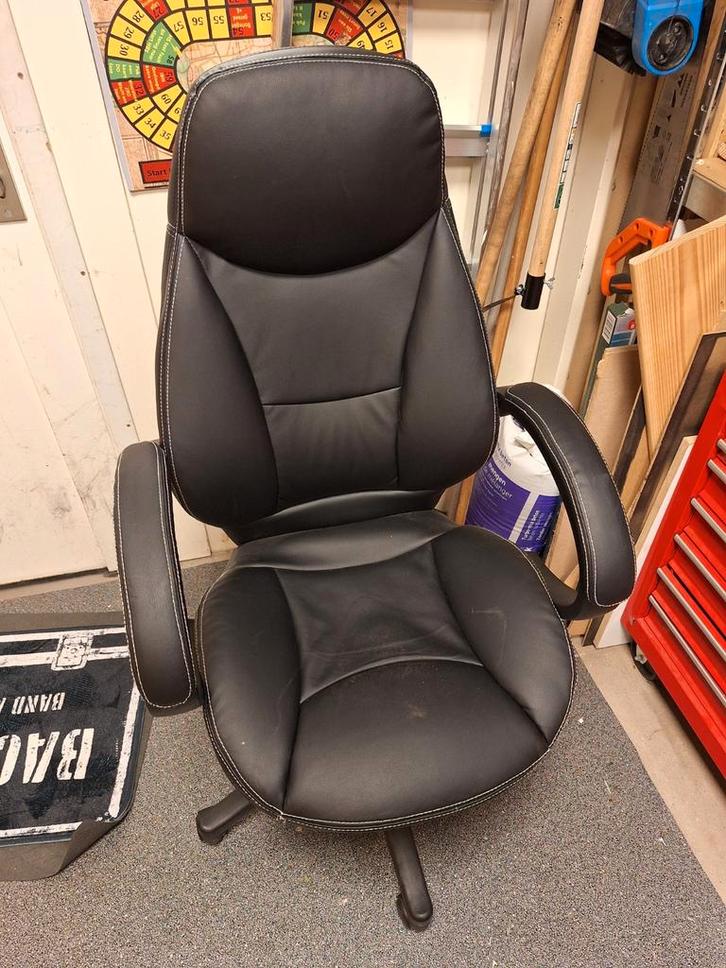 Zwarte Bureaustoel - Comfortabel & Stijlvol, Huis en Inrichting, Bureaustoelen, Zo goed als nieuw, Bureaustoel, Zwart, Ergonomisch