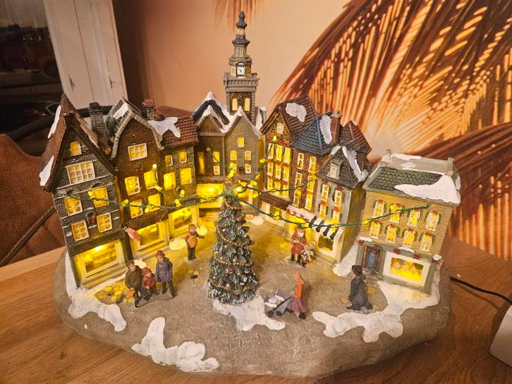 Kerstdorp Marktplein - Typisch Hollands, Diversen, Kerst, Zo goed als nieuw, Ophalen