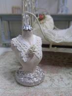 Brocante buste met kraag ……. Poppenhuis 1:12 (Fotonr P146)*, Ophalen of Verzenden, Nieuw, Poppenhuis