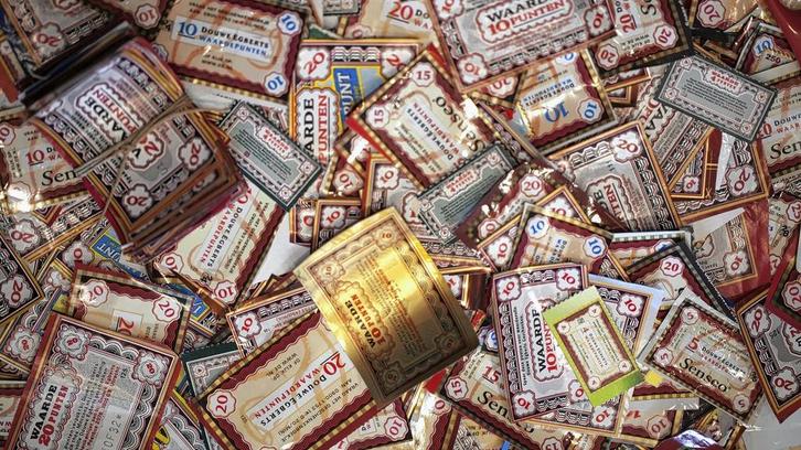 Gezocht DE punten en PERLA punten, Hobby en Vrije tijd, Spaarzegeltjes, Zegels, Bonnen of Punten, Koffie of Thee, Ophalen of Verzenden