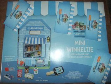 AH MINI'S WINKELTJE NIEUW IN VERPAKKING+80 ONGEOPENDE PAKJES beschikbaar voor biedingen