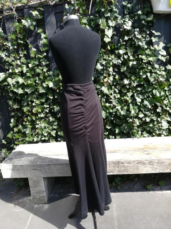 .Apart Belijnde Wollen Rok Za-ek L, Kleding | Dames, Rokken, Gedragen, Maat 42/44 (L), Zwart, Onder de knie, Ophalen of Verzenden