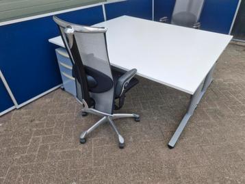 40x Steelcase bureau nieuwe bladen ( ook kasten ed te koop - afbeelding 3