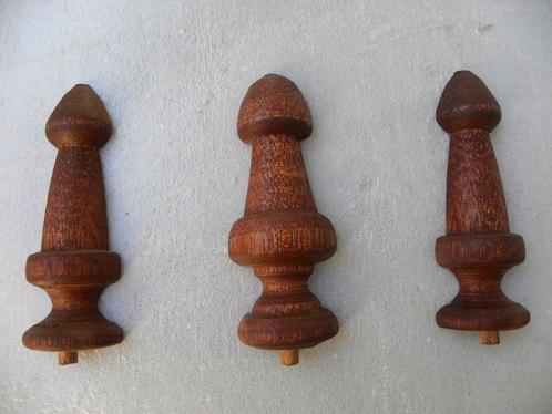 Set houten tollen 1 schoorsteentjes, Antiek en Kunst, Antiek | Klokken, Ophalen of Verzenden
