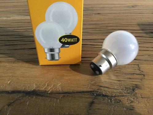 Philips Retrofit Classic ( 1x nieuw) lamp, Huis en Inrichting, Lampen | Losse lampen, Nieuw, Gloeilamp, 30 tot 60 watt, Overige fittingen