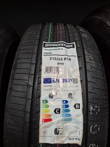 1x BRIDGESTONE ZOMERBAND 215 45 18 "NIEUW" beschikbaar voor biedingen
