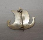 Zilveren Noorse broche vikking schip met emaillen nr.584, Verzenden, Zo goed als nieuw, Minder dan 4 cm, Zilver