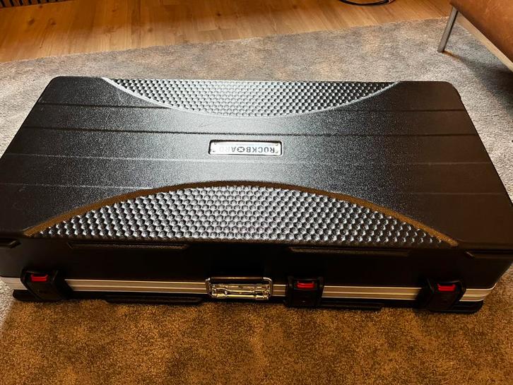 Rockboard ABS Flightcase voor Cinque 5.3 B Pedalboard, Muziek en Instrumenten, Instrumenten | Toebehoren, Zo goed als nieuw, Elektrische gitaar