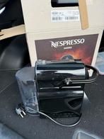 Nespresso Inissia Zwart, Witgoed en Apparatuur, Koffiezetapparaten, Ophalen, Zo goed als nieuw, 1 kopje, Koffiepads en cups