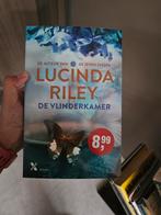 Lucinda Riley - De vlinderkamer, Lucinda Riley, Ophalen of Verzenden, Zo goed als nieuw, Nederland