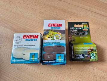 Eheim sponsjes en planten klei.  beschikbaar voor biedingen