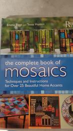 The complete book of mosaics Readers Digest, Boeken, Hobby en Vrije tijd, Ophalen of Verzenden, Zo goed als nieuw, Overige onderwerpen