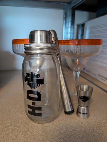 Harley Davidson Bar & Shield Cocktail Set beschikbaar voor biedingen