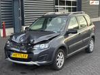 Lada Kalina 450C, Airco, Stoelverwarming, Trekhaak, Auto diversen, Schadeauto's, 1596 cc, Lada, Stationwagon, Handgeschakeld