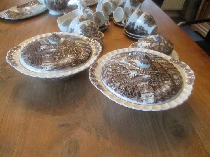 Dekschalen Watermill bruin, Antiek en Kunst, Antiek | Servies los, Ophalen of Verzenden