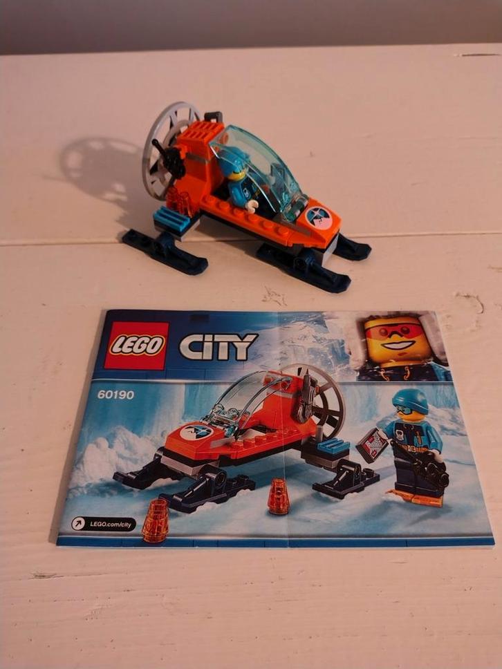 LEGO City 60190 Poolijsglider, Kinderen en Baby's, Speelgoed | Duplo en Lego, Zo goed als nieuw, Ophalen