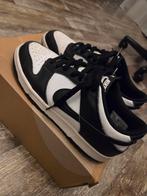 Nike panda dunk low, Kleding | Dames, Schoenen, Ophalen of Verzenden, Sneakers of Gympen