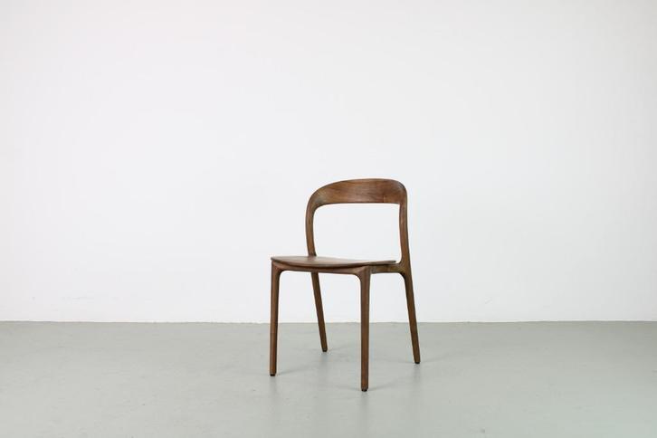 Artisan Neva light stoel, Europees walnoot, Huis en Inrichting, Stoelen, Nieuw, Vijf, Zes of meer stoelen, Hout, Bruin, Ophalen