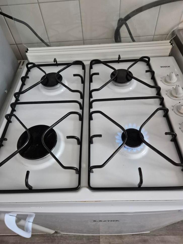 Bosch 4-pits Gasstel - Prima Conditie!, Witgoed en Apparatuur, Fornuizen, Gebruikt, Vrijstaand, Gas, 4 kookzones, Ophalen of Verzenden