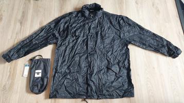 NIEUWE HEMA Regenjas zwart maat XL in hoes voor €10,- beschikbaar voor biedingen