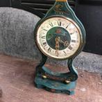 Klein klokje hout, Antiek en Kunst, Antiek | Klokken, Ophalen of Verzenden