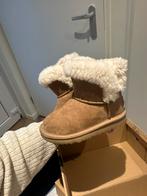Uggs maat 25, Ophalen of Verzenden, Gebruikt, Meisje, Schoentjes
