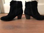 Suede laarsjes maat 40, Kleding | Dames, Schoenen, Ophalen of Verzenden, Zo goed als nieuw, Zwart