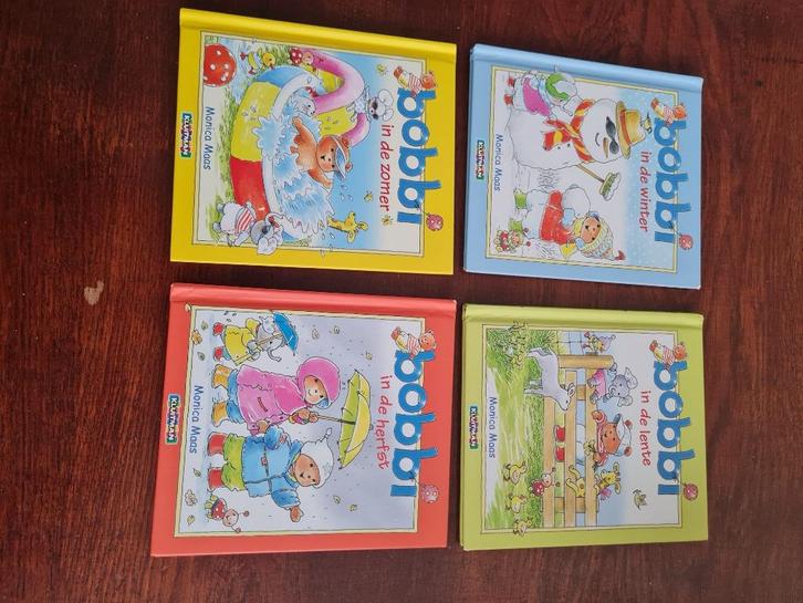 4 boekjes bobbi beer de seizoenen, Boeken, Prentenboeken en Plaatjesalbums, Gelezen, Ophalen of Verzenden