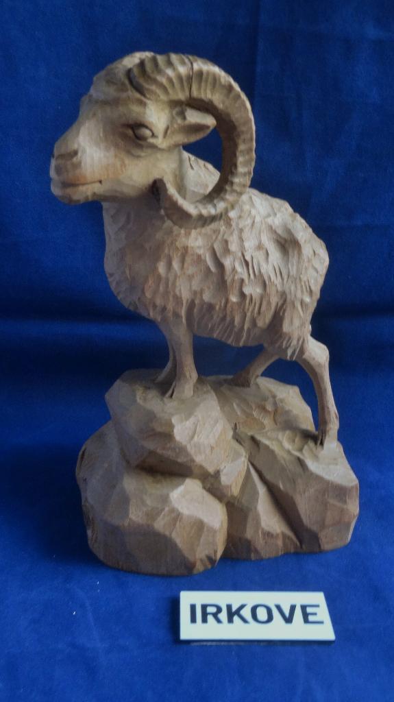 FRAAIE STEENBOK BEELD * Van Hout *, Antiek en Kunst, Kunst | Beelden en Houtsnijwerken, Verzenden