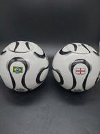 2 prachtige stenen mokken/bekers in vorm van voetbal, Ophalen of Verzenden, Zo goed als nieuw, Overige sporten, Overige typen