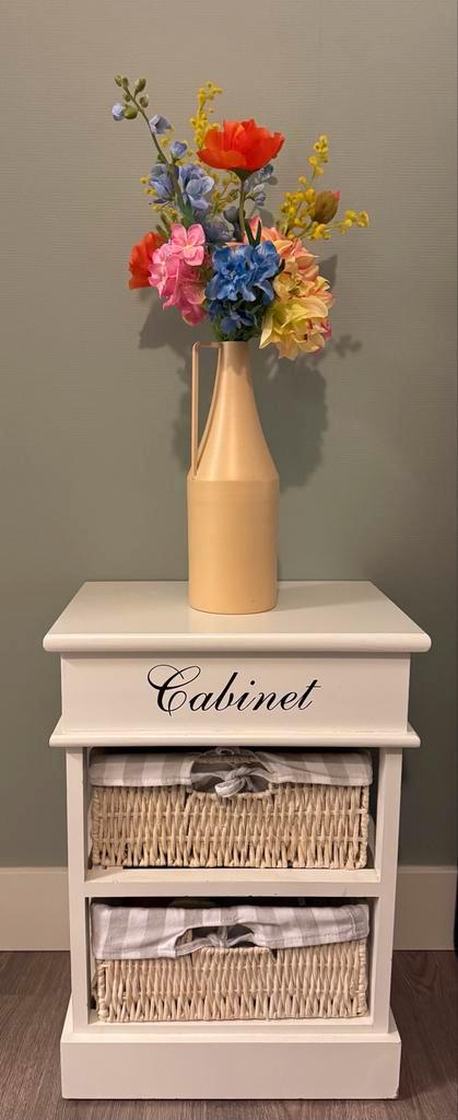 Landelijk Nachtkastje met Mandjes, Huis en Inrichting, Kasten | Dressoirs, Gebruikt, Minder dan 50 cm, 25 tot 50 cm, Met plank(en)