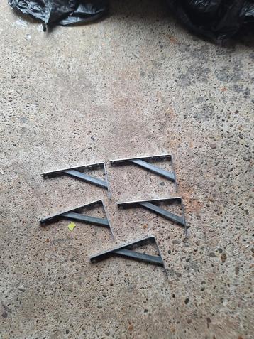 5x gegalvaniseerde grote plankendragers 200mm x 300mm
Alle 5 beschikbaar voor biedingen