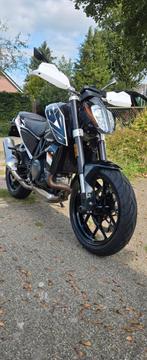 KTM 690 Duke 2017 ABS lage kmstand perfect onderhouden, Motoren, Motoren | KTM, Particulier, Minimaal motorrijbewijs A2, Quickshifter